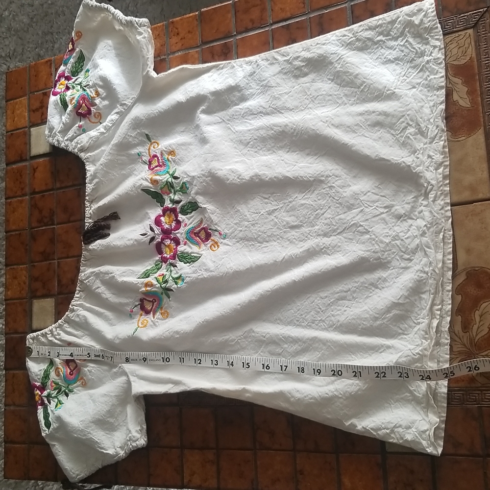 Vintage embroidered top - Picture 4 of 7
